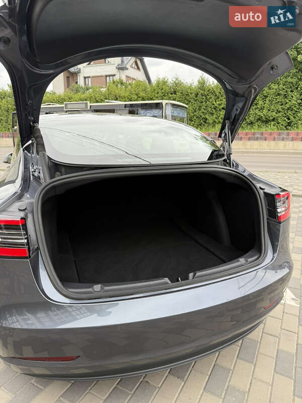Седан Tesla Model 3 2021 в Луцке фото 9 Седан Tesla Model 3 2021 в Луцке