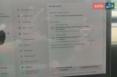 Седан Tesla Model 3 2021 в 