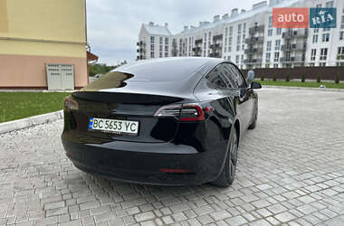 Седан Tesla Model 3 2019 в 