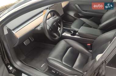 Седан Tesla Model 3 2019 в 