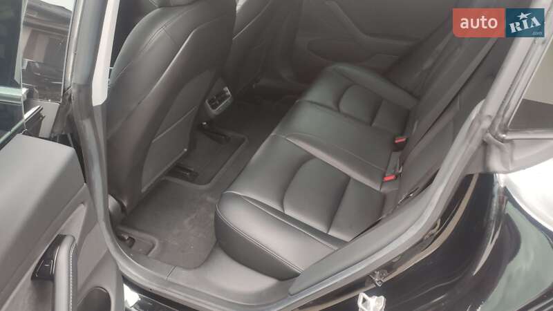 Седан Tesla Model 3 2019 в Вінниці