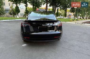 Седан Tesla Model 3 2018 в 