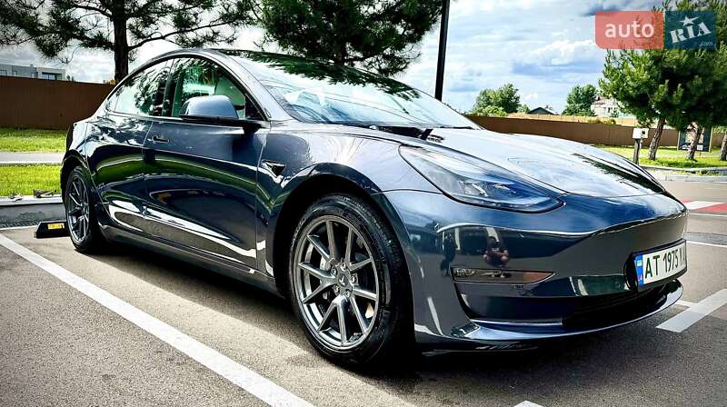 Седан Tesla Model 3 2022 в Киеве фото 4 Седан Tesla Model 3 2022 в Киеве