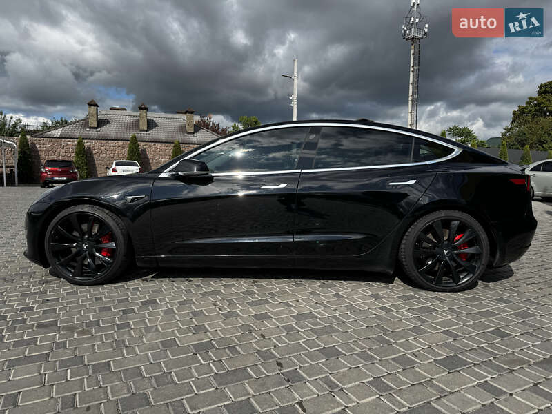 Седан Tesla Model 3 2019 в Кропивницькому