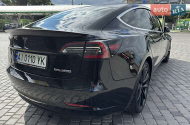 Седан Tesla Model 3 2019 в 