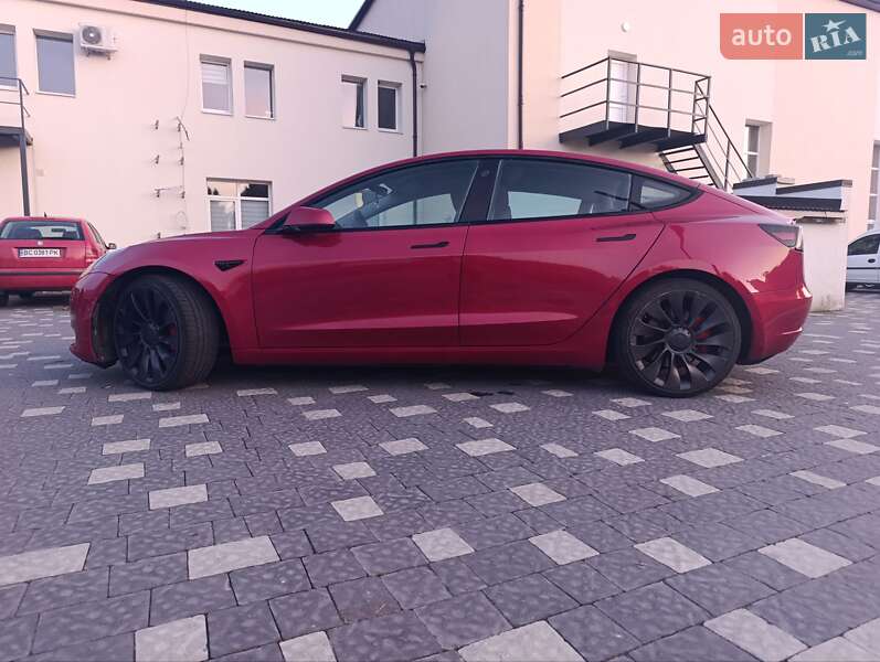Седан Tesla Model 3 2021 в Львове фото 23 Седан Tesla Model 3 2021 в Львове