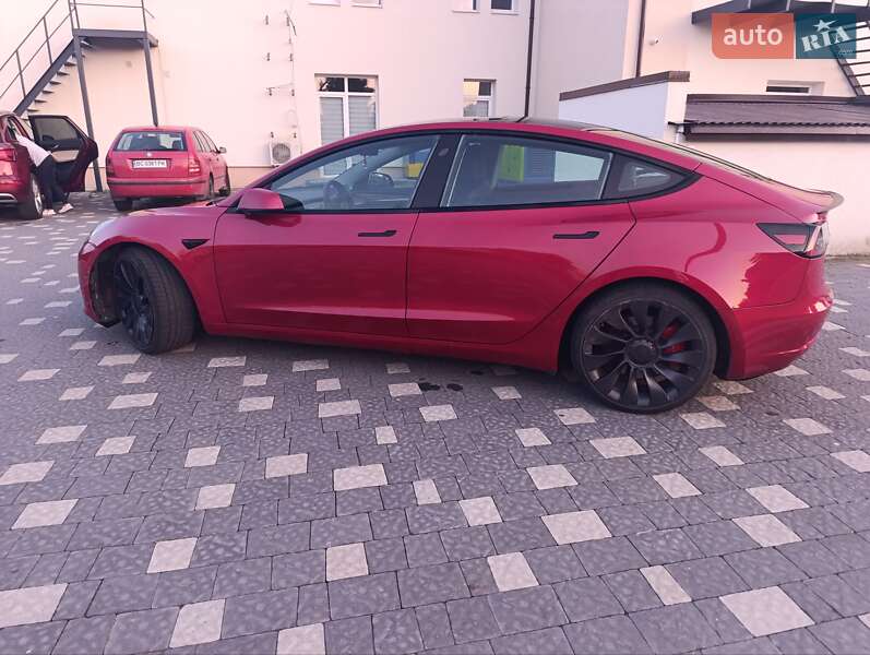 Седан Tesla Model 3 2021 в Львове фото 24 Седан Tesla Model 3 2021 в Львове
