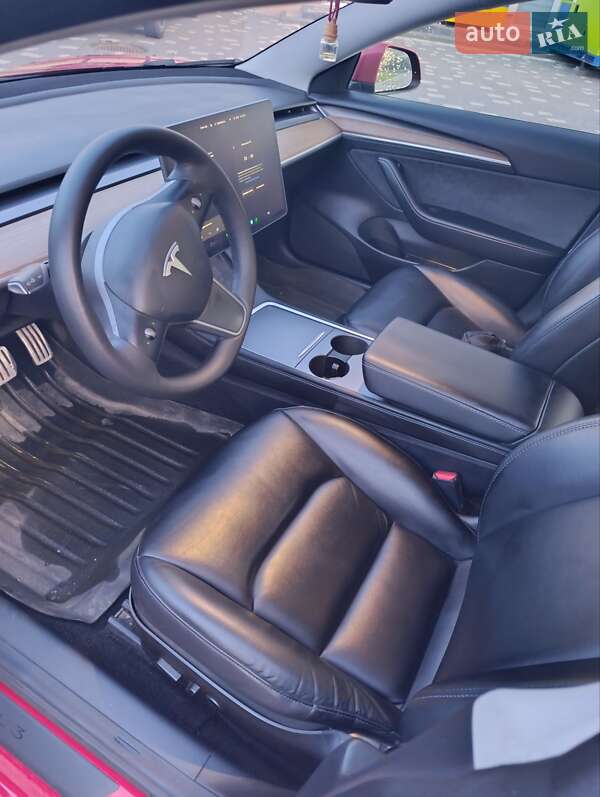 Седан Tesla Model 3 2021 в Львове фото 48 Седан Tesla Model 3 2021 в Львове