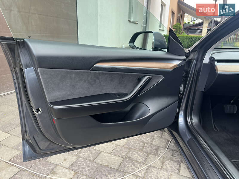 Седан Tesla Model 3 2021 в Львове фото 8 Седан Tesla Model 3 2021 в Львове