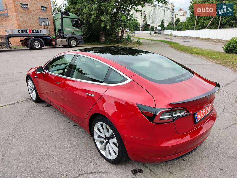 Седан Tesla Model 3 2018 в Білій Церкві