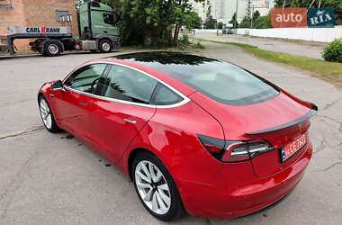 Седан Tesla Model 3 2018 в 