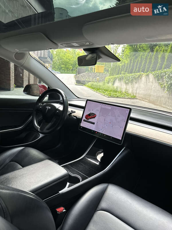 Седан Tesla Model 3 2018 в Хмельницком
