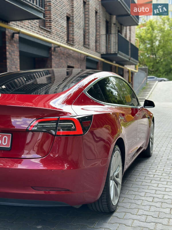 Седан Tesla Model 3 2018 в Хмельницком