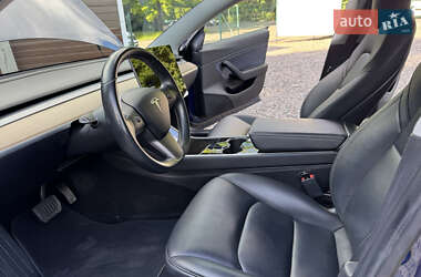 Седан Tesla Model 3 2019 в 