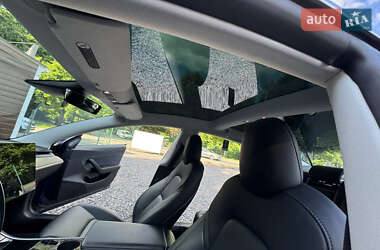 Седан Tesla Model 3 2019 в 