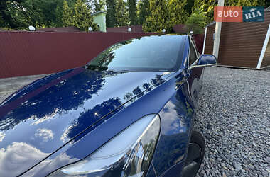 Седан Tesla Model 3 2019 в 