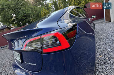 Седан Tesla Model 3 2019 в 