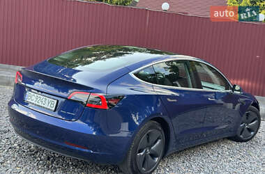 Седан Tesla Model 3 2019 в 