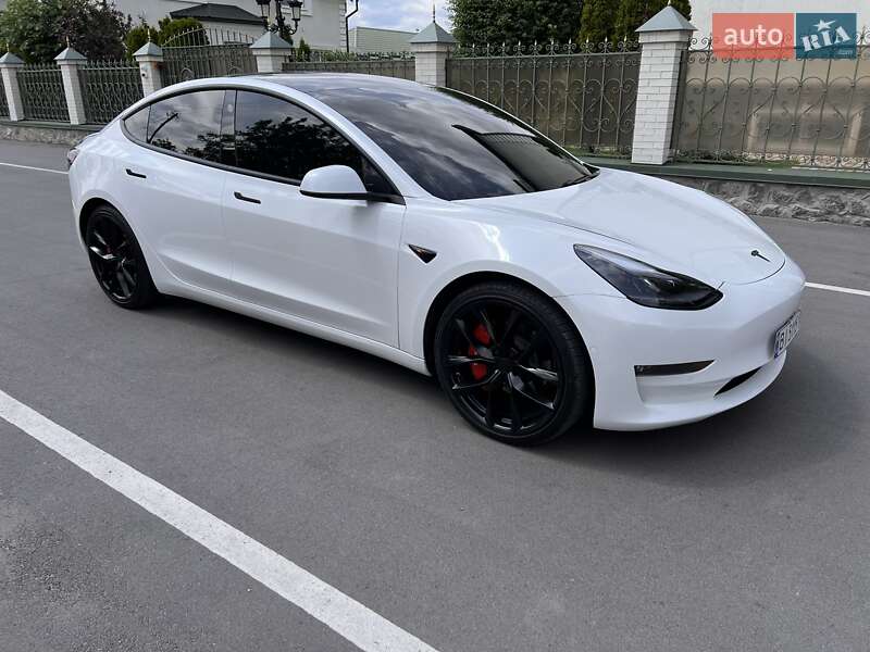 Седан Tesla Model 3 2021 в Полтаві