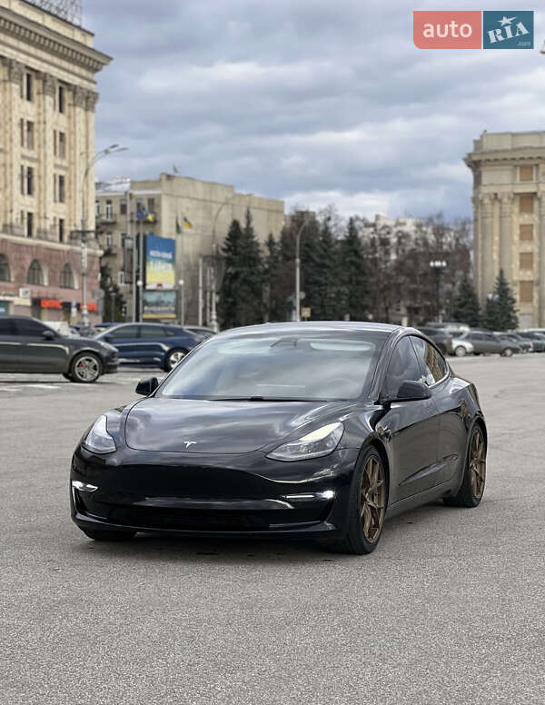 Седан Tesla Model 3 2021 в Харькове фото 3 Седан Tesla Model 3 2021 в Харькове