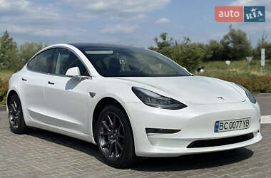 Седан Tesla Model 3 2019 в 