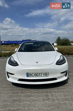 Седан Tesla Model 3 2019 в 