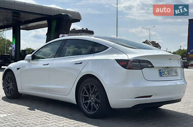 Седан Tesla Model 3 2019 в 