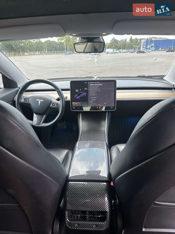 Седан Tesla Model 3 2019 в Днепре
