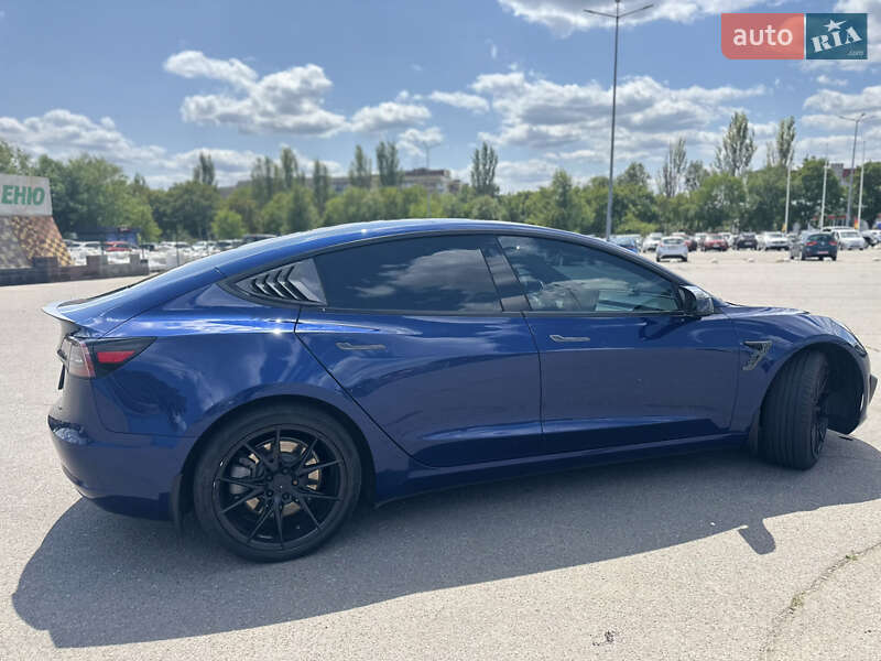 Седан Tesla Model 3 2019 в Днепре