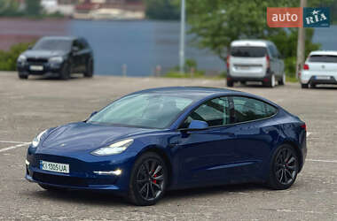 Седан Tesla Model 3 2021 в Києві