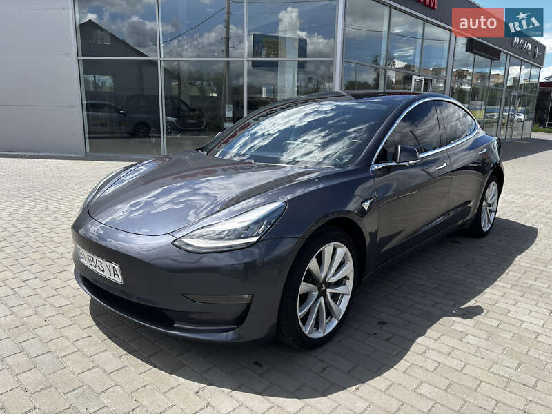 Седан Tesla Model 3 2018 в Полтаве