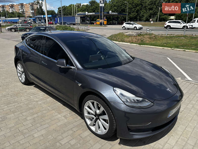 Седан Tesla Model 3 2018 в Полтаве