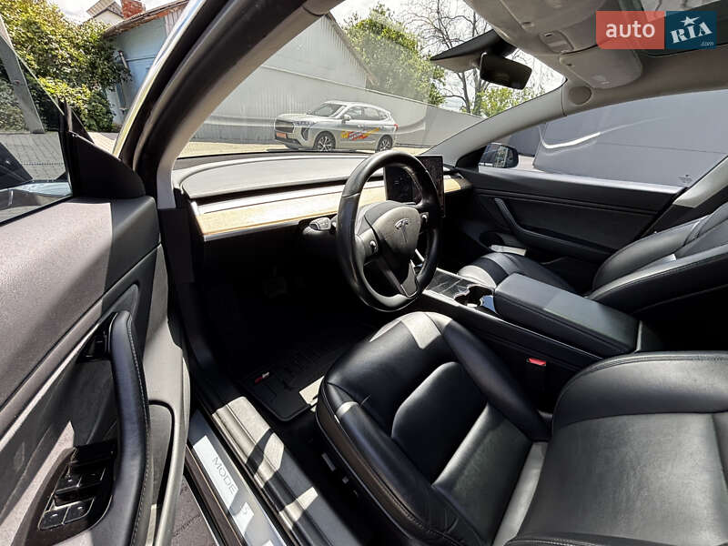 Седан Tesla Model 3 2018 в Полтаве