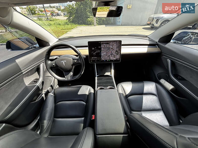 Седан Tesla Model 3 2018 в Полтаве
