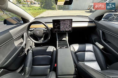 Седан Tesla Model 3 2018 в 