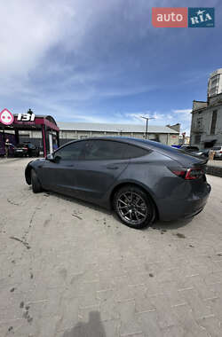 Седан Tesla Model 3 2019 в 