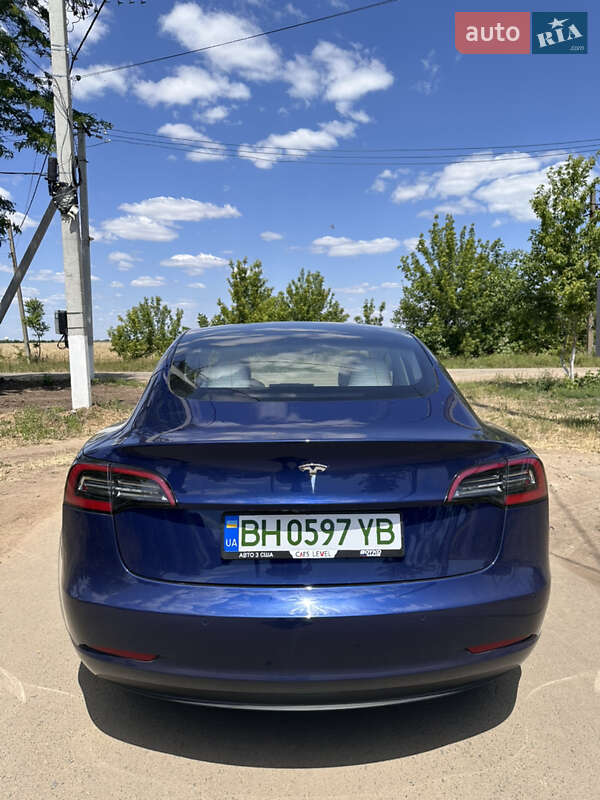 Седан Tesla Model 3 2020 в Одессе
