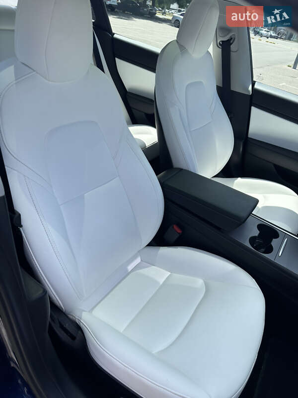 Седан Tesla Model 3 2020 в Одессе