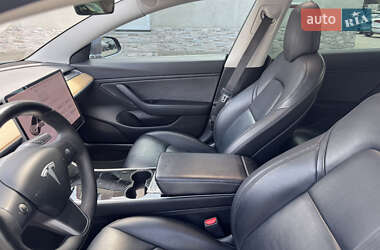 Седан Tesla Model 3 2018 в 