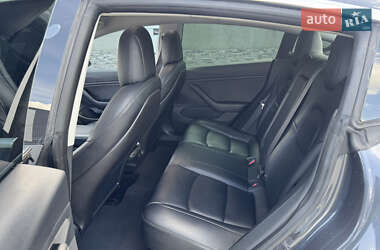 Седан Tesla Model 3 2018 в 