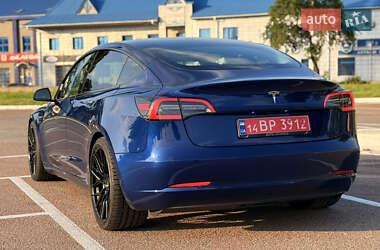 Седан Tesla Model 3 2019 в 