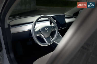 Седан Tesla Model 3 2019 в 