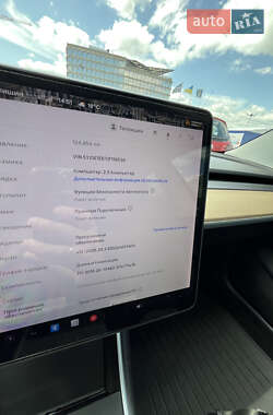Седан Tesla Model 3 2018 в 