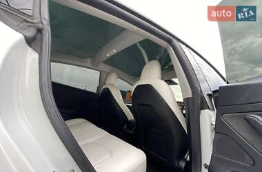 Седан Tesla Model 3 2021 в 