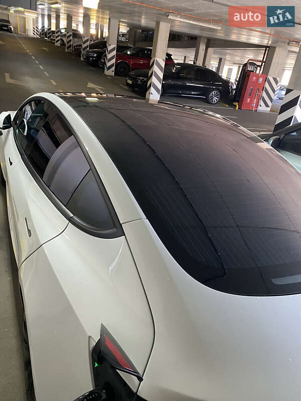 Седан Tesla Model 3 2018 в Киеве