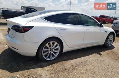 Седан Tesla Model 3 2020 в 