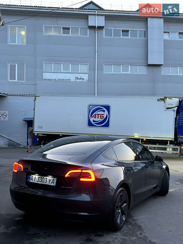 Седан Tesla Model 3 2023 в Белой Церкви
