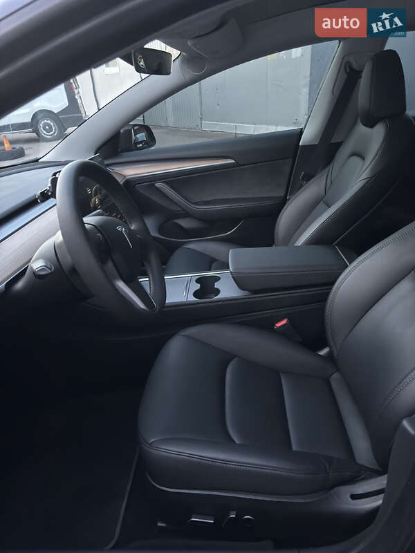 Седан Tesla Model 3 2023 в Белой Церкви