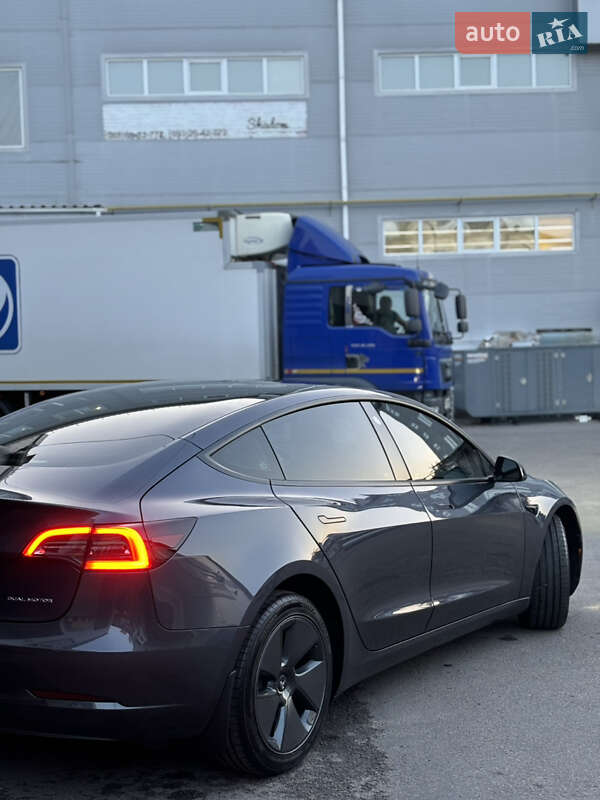 Седан Tesla Model 3 2023 в Белой Церкви