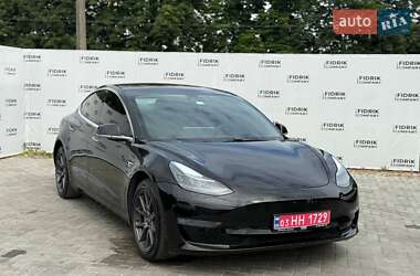 Седан Tesla Model 3 2019 в Луцке